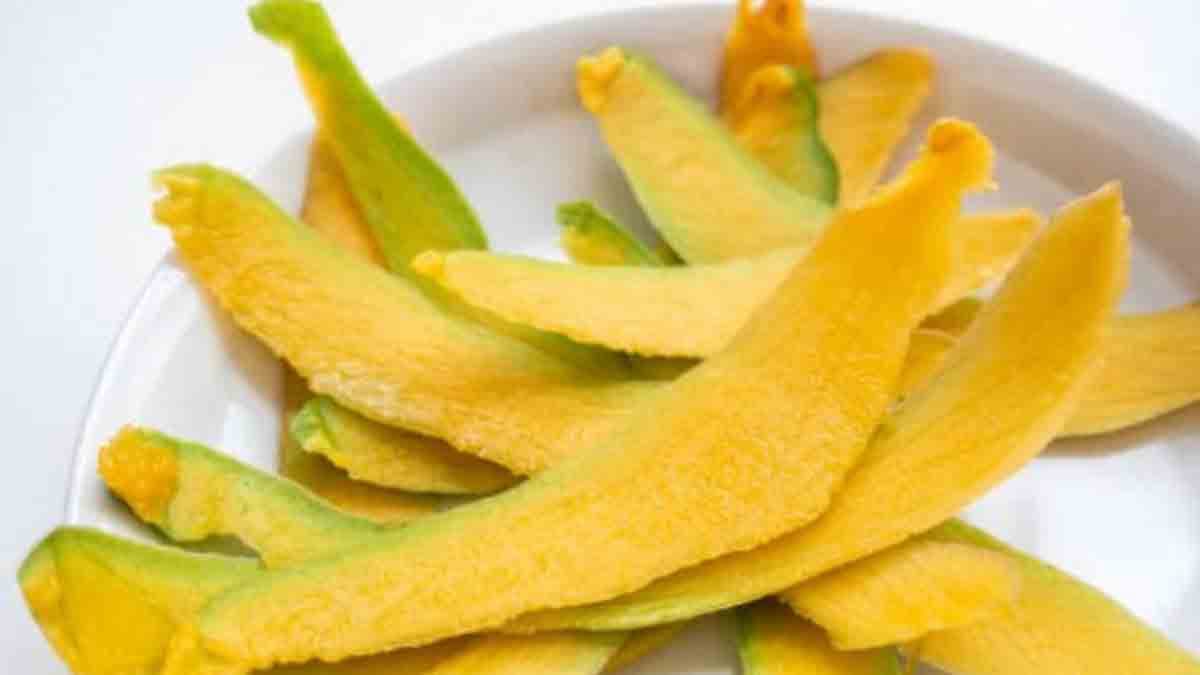 Mango Peel Benefits: আম খেয়ে খোসা ফেলে দিচ্ছেন? আর ফেলবেন না। এর উপকারিতা জানলে অবাক হবেন