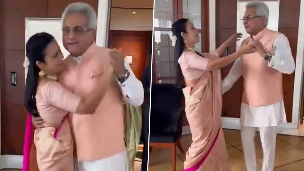 Mahua Moitra Viral Video: চোখে চোখ, হাতে হাত, সদ্য বিবাহিত স্বামীর বাহুডোরে মহুয়া, ভাইরাল তৃণমূল সাংসদ মহুয়ার অন্তরঙ্গ নাচের মুহূর্ত