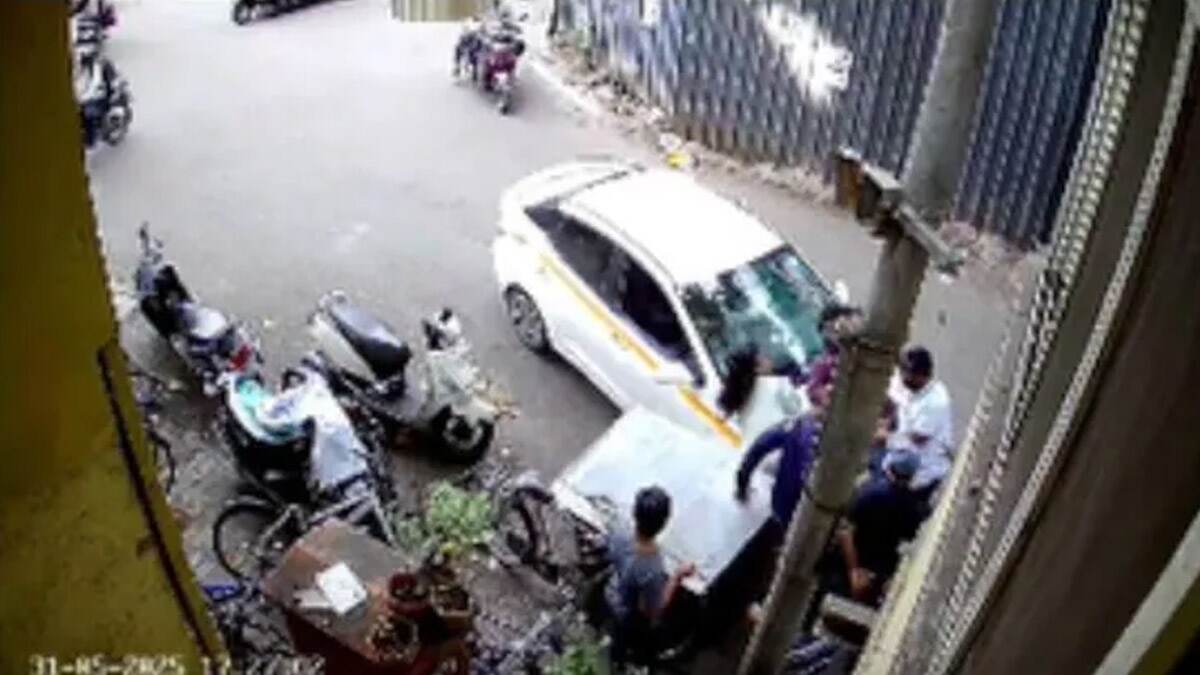 Pune Accident: গাড়ি নিয়ে সোজা চায়ের দোকানে ধাক্কা, আহত ১২ জন পড়ুয়া, গ্রেফতার মদ্যপ চালক