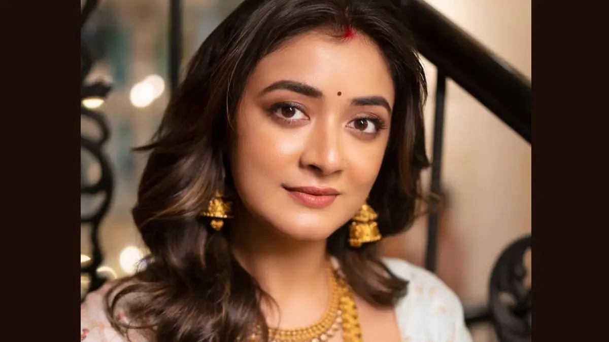 Sriparna Roy: মহাধুমধাম করে বিয়ে, এবার ছবি মুছে স্বামীর সঙ্গে বিচ্ছেদের পথে অভিনেত্রী শ্রীপর্ণা রায়? টলিউডে গুঞ্জন