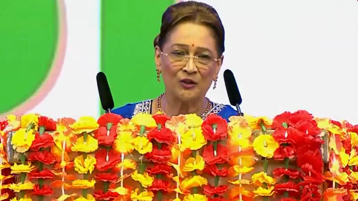Prime Minister Narendra Modi: প্রধানমন্ত্রী মোদীকে ত্রিনিদাদ ও টোবাগোর সর্বোচ্চ বেসামরিক সম্মাননা প্রদান করল প্রধানমন্ত্রী কমলা পারসাদ বিসেসর