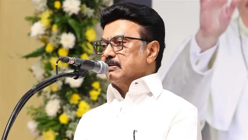 SIR: এসআইআর বিরোধিতা করে সুপ্রিম কোর্টে মুখ্যমন্ত্রী স্ট্যালিন, সমর্থনে অভিষেক বন্দ্য়োপাধ্যায়, কী কী বিস্ফোরক অভিযোগ ডিএমকের