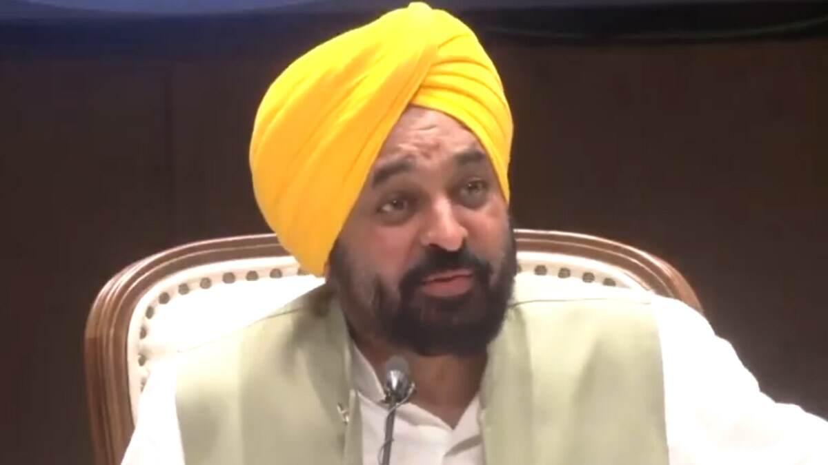 Bhagwant Mann: যেসব দেশে প্রধানমন্ত্রী যাচ্ছেন, সেখানকার জনসংখ্যা এদেশে জেসিবি কাজ করলে ভিড় করে দেখে, নরেন্দ্র মোদীর বিদেশ সফর নিয়ে খোঁচা পঞ্জাবের মুখ্যমন্ত্রীর