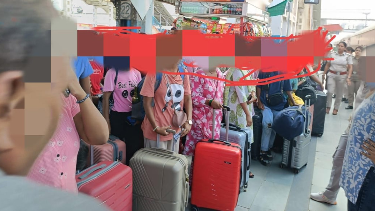 56 Young Women Rescued From NJP: পাটনাগামী ক্যাপিটাল এক্সপ্রেস থেকে উদ্ধার উত্তরবঙ্গের ৫৬ জন তরুণী, কাজের টোপ দিয়ে পাচার জানাল আরপিএফ