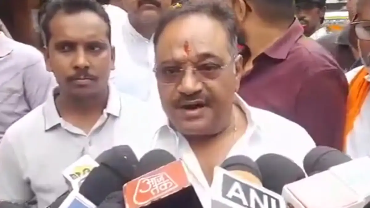 Samik Bhattacharya: দুষ্কৃতিরা ভাবছে এখানে তাঁদের সরকার রয়েছে, পাটনা শ্যুটআউটে ৫ অভিযুক্তদের নিউটাউন থেকে নিয়ে মন্তব্য শমীকের