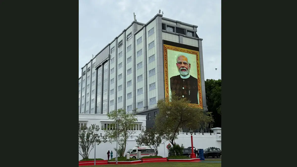 PM Narendra Modi: মালেতে প্রতিরক্ষা মন্ত্রণালয়ের ভবনে নরেন্দ্র মোদীর ছবি, মলদ্বীপে পৌঁছেছেন প্রধানমন্ত্রী