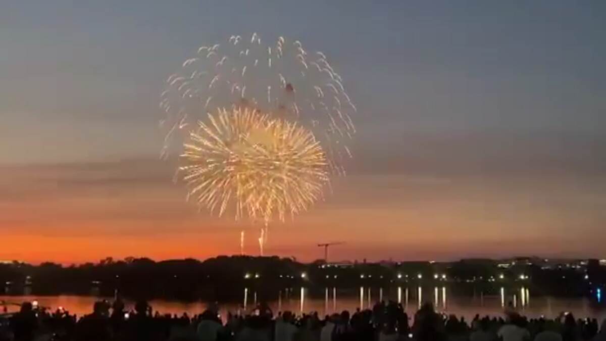 United States Celebrates Independence Day: আমেরিকার আকাশ জুড়ে আতশবাজির মেলা, ২৪৯'তম স্বাধীনতা দিবস উদযাপন করলেন মার্কিনীরা, দেখুন