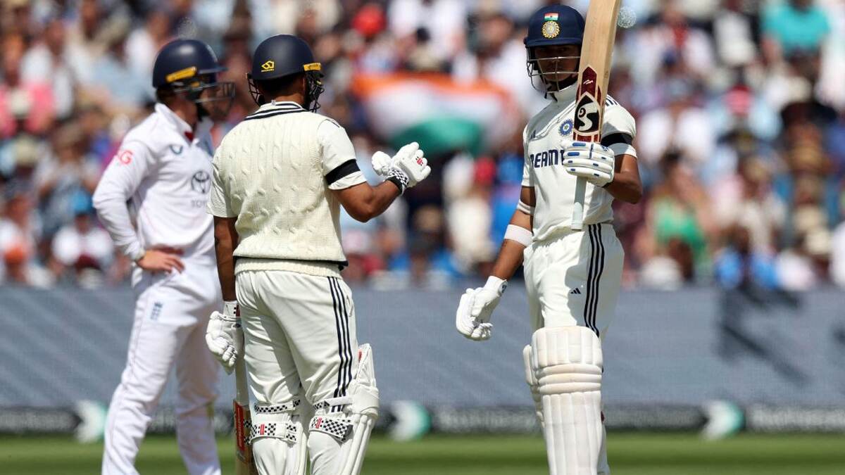IND vs ENG 2nd Test: জোড়া ধাক্কার জবাবে যশস্বীর দুরন্ত অপরাজিত হাফ সেঞ্চুরিতে শুরু বার্মিংহ্যাম টেস্ট, গিল-গম্ভীরের দলগঠন নিয়ে প্রশ্ন
