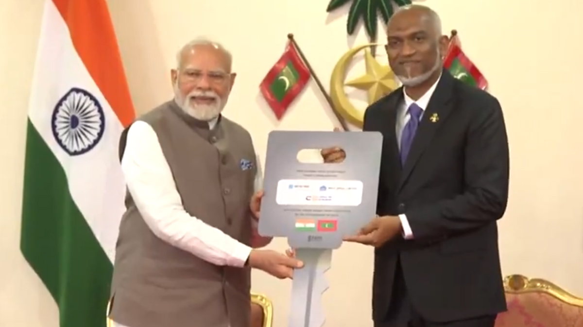 India-Maldives Relation: অসময়ে পাশে নেই চীন, মলদ্বীপের উদ্দেশ্যে সাহায্যের হাত বাড়াল ভারত, ৪ হাজার কোটি টাকা ঋণসীমা বাড়ালেন প্রধানমন্ত্রী মোদী