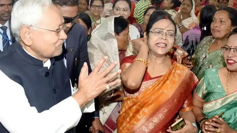 Women Govt Jobs: বিধানসভা নির্বাচনের আগে সরকারি চাকরিতে মহিলাদের জন্য ৩৫% কোটা অনুমোদন