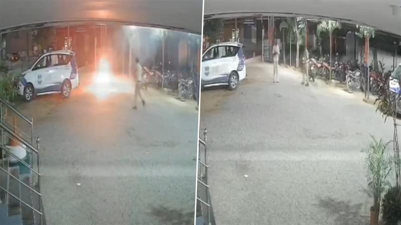 Telangana: মদ্যপ অবস্থায় গাড়ি চালানোর অভিযোগে গ্রেফতার, থানায় এনে মামলা দায়ের হতেই সাংঘাতিক কাণ্ড ঘটালেন ব্যক্তি, দেখুন