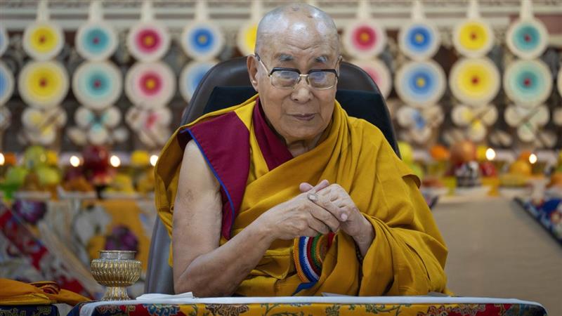 Dalai Lama: 'গাদেন ফোড্রাং ট্রাস্ট স্বীকৃতি দেবে ভবিষ্যতের বৌদ্ধ ধর্মগুরুকে', নিজের উত্তরসূরি নিয়ে মুখ খুললেন বৌদ্ধ ধর্মগুরু দলাই লামা