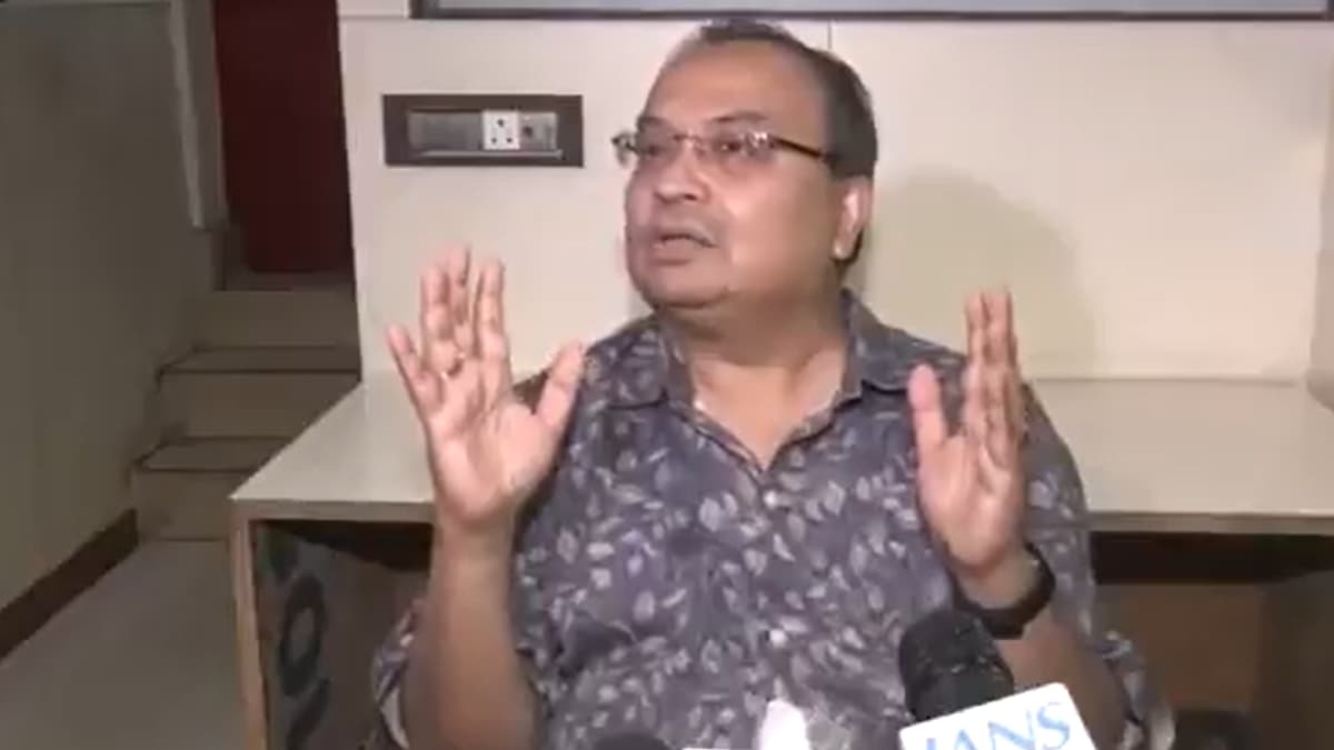 Kunal Ghosh: মিঠুন চক্রবর্তী বিজেপির কাছে নিজের মেরুদণ্ড বিক্রি করেছেন, মন্তব্য তৃণমূল নেতা কুণাল ঘোষের