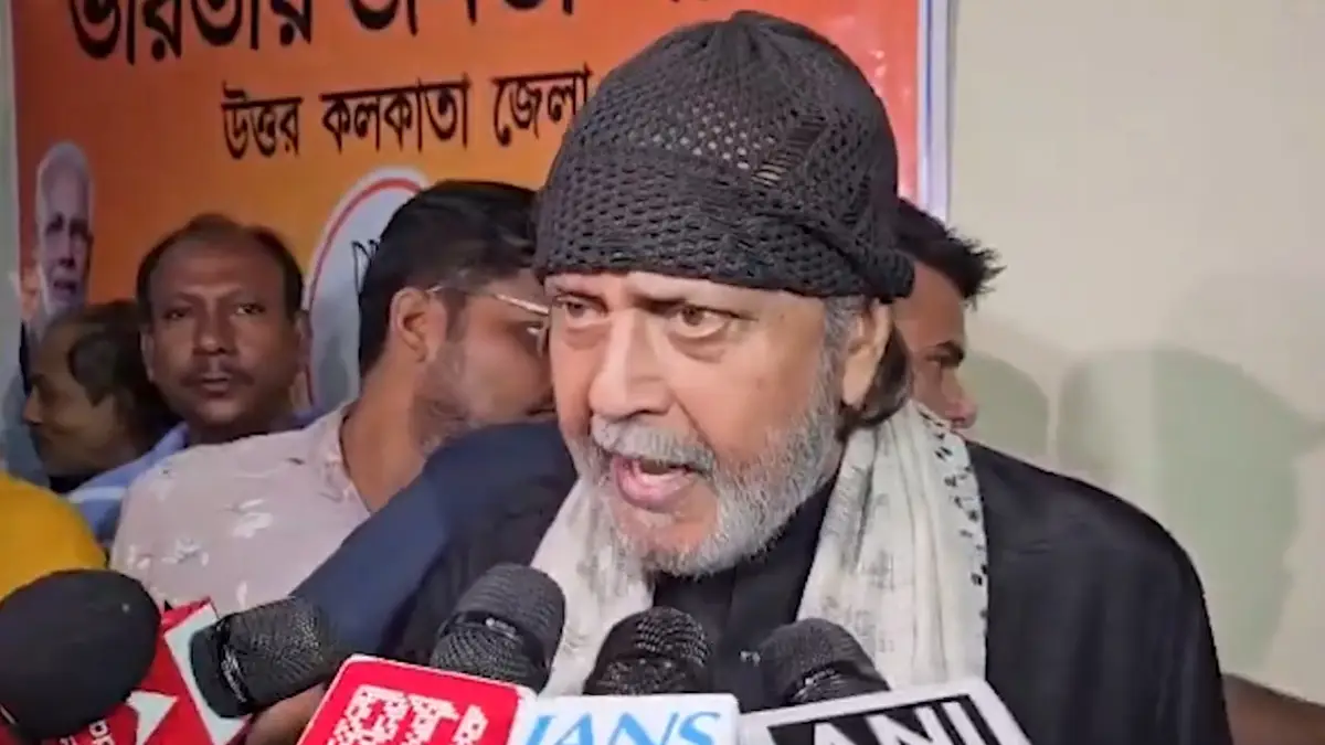 Mithun Chakraborty: ভিনরাজ্যে শুধু বাংলাদেশিদেরই সনাক্ত করে ধরা হচ্ছে, বাঙালি পরিযায়ী শ্রমিক নির্যাতন প্রসঙ্গে মন্তব্য মিঠুন চক্রবর্তীর