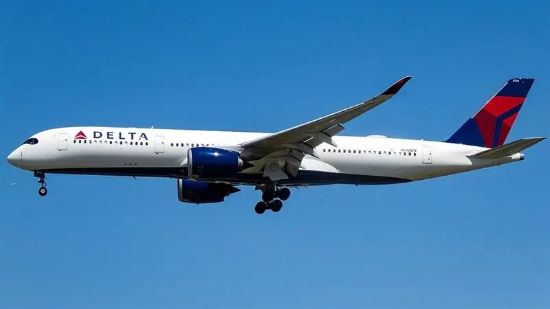 Indian-Origin Delta Pilot: বিমান অবতরণের পর ককপিটে ১০ মিনিট দেরি, চরম পরিণতি ভারতীয় বংশোদ্ভুদ চালকের সঙ্গে দেখুন