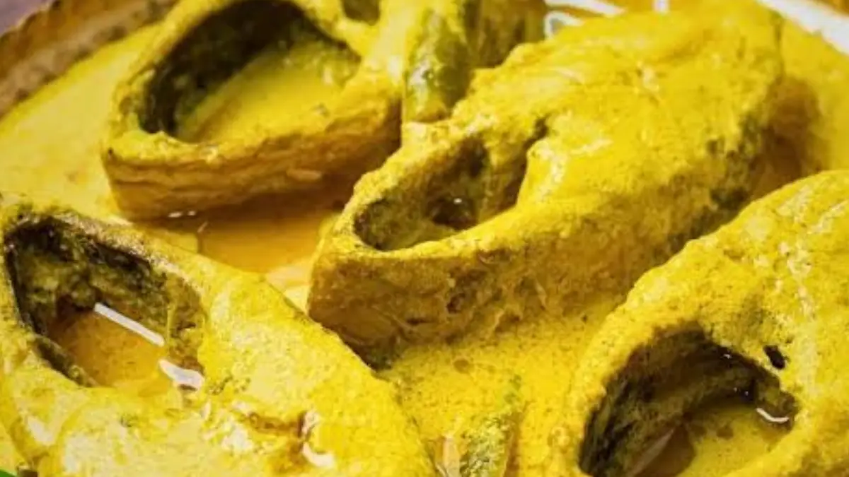 Cook Shorshe Ilish Easily: বাঙালির প্রিয় সর্ষে ইলিশ রান্না করুন সহজেই । দেখুন রেসিপি