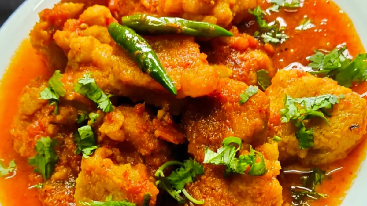 Dal Bora Curry Recipe:  হাতের কাছে সব্জি না থাকলে বানিয়ে নিন সুস্বাদু ডাল বড়ার তরকারি