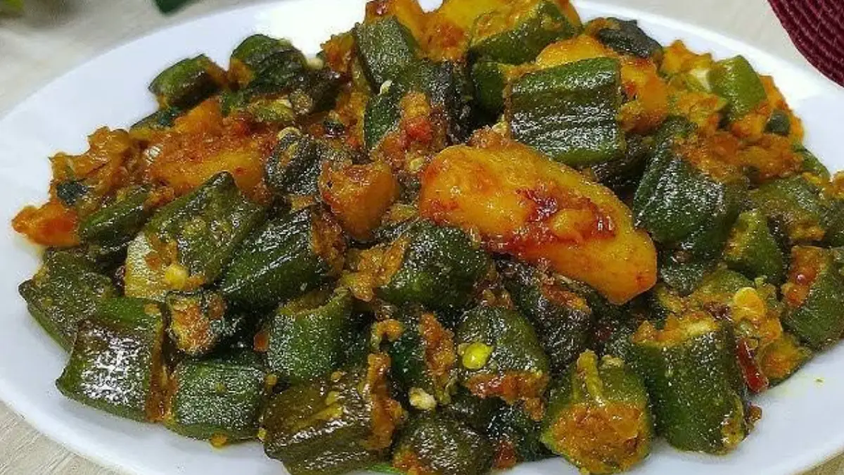 Unique Twist to the Classic Okra Curry:  ভেন্ডি দিয়ে বানান নতুন স্বাদের ভেন্ডি-বাদাম মসলা কারি। বদলে যাবে একঘেয়ে স্বাদ