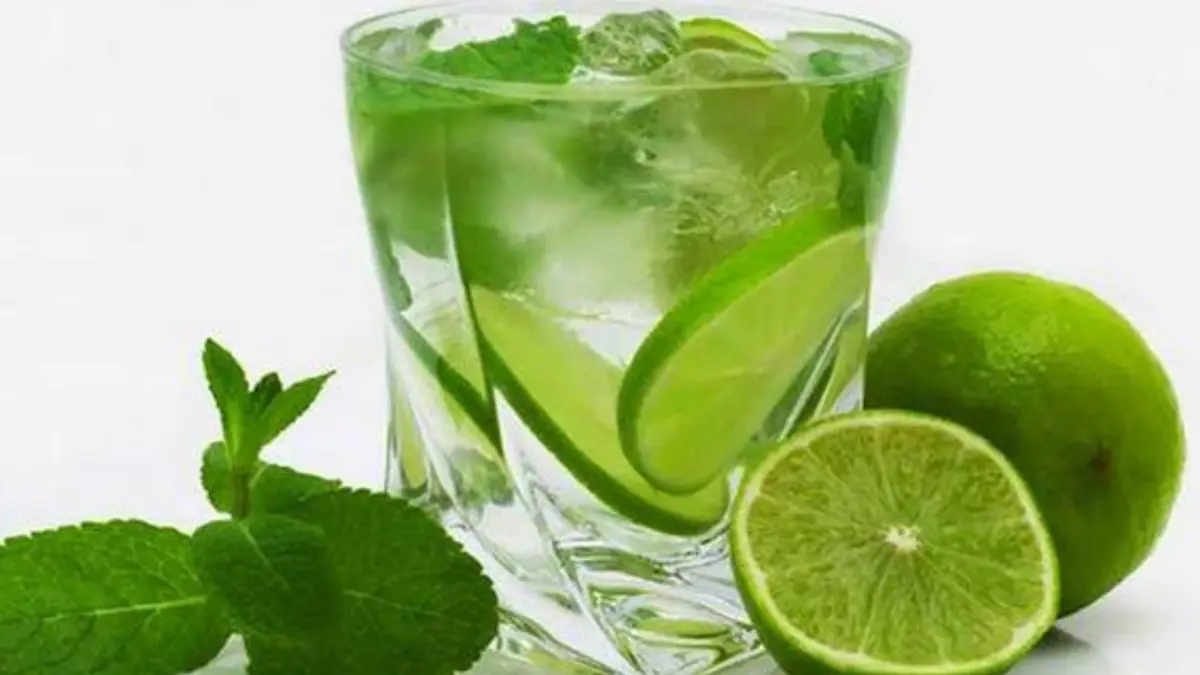 Health Benefits of Lemon Juice:  প্রতিদিন একটি করে পাতি লেবুর রস পান করুন। জীবন বদলে যাবে। আশ্চর্য উপকারিতা