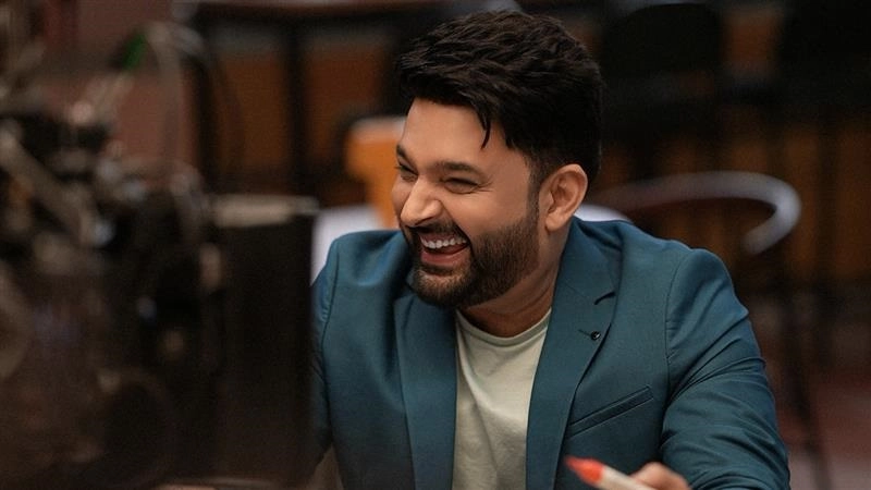 Kapil Sharma: 'কপাল পুড়ল' কপিল শর্মার, কৌতুক শিল্পীর ক্যাফেতে গুলি চালিয়ে ভেঙে দিল জঙ্গিরা