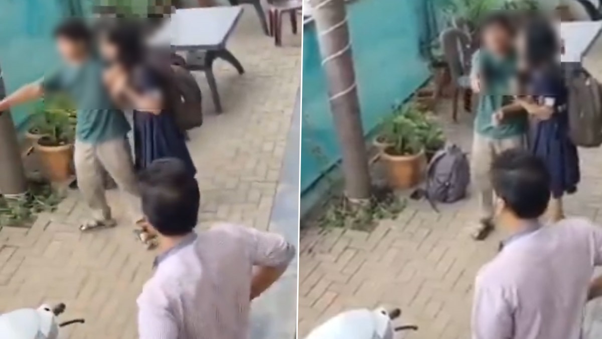 Viral Video: স্কুল না যুদ্ধক্ষেত্র? সহপাঠীকে ছুরি নিয়ে মারতে গেল পড়ুয়া, কিশোরের কাণ্ড দেখে তাজ্জব মানুষ