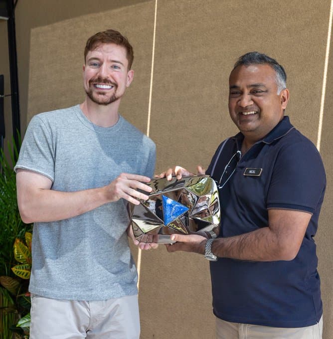 MrBeast YouTube Subscribers: ইউ টিউবে ৪০ কোটি সাবস্ক্রাইবার হয়ে নজির মিস্টার বিস্টের, উপহারে কী পেলেন জিমি ডোনাল্ডসন