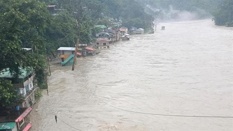 West Bengal Weather Update: তুমুল বৃষ্টিতে বিপদ উত্তরে, তিস্তার জল বেড়ে যাওয়ায় ডুবছে তিস্তা বাজার, দেখুন