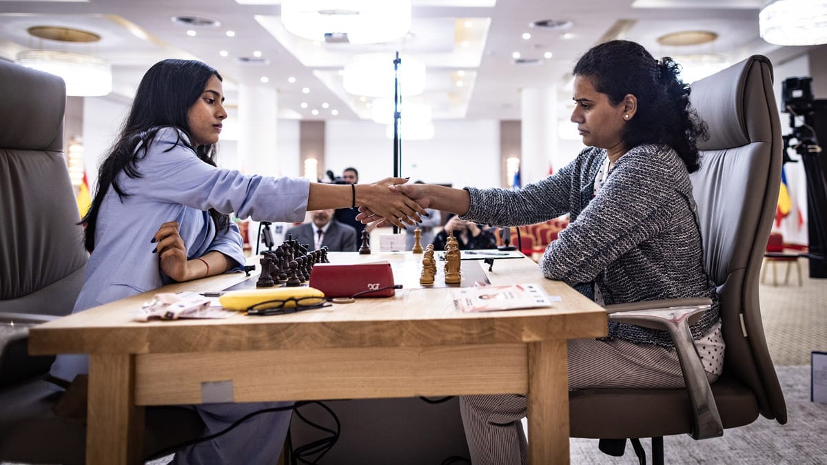FIDE Women's World Cup: দ্বিতীয় রাউন্ডেও ড্র হাম্পি-দিব্যার, আজ টাইব্রেকে ফিডে মহিলা দাবা বিশ্বকাপের ফাইনালের বিজয়ী নির্ধারণ