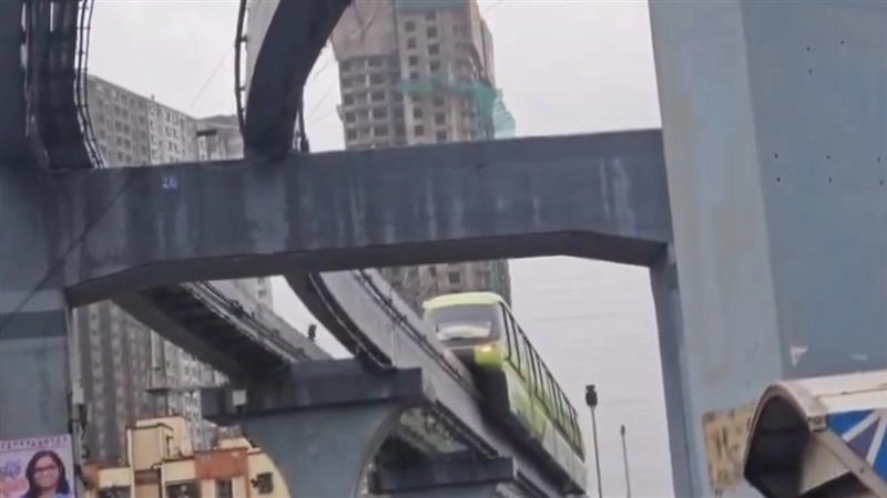 Mumbai Monorail service: বিপর্যয় এড়িয়ে সকাল থেকে নিজের ছন্দে মুম্বইয়ের মনোরেল, রইল তাঁর ভিডিও (দেখুন ভিডিও)