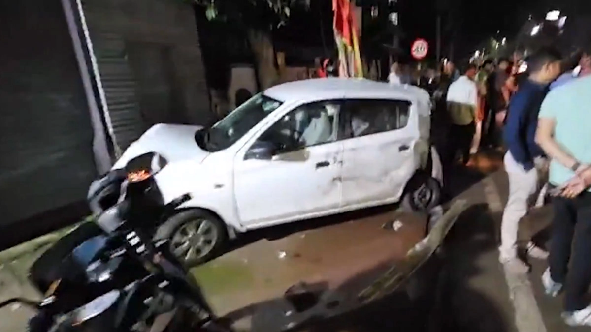 Ranchi Road Accident: রাঁচিতে দুই গাড়ির সংঘর্ষে ভয়াবহ দুর্ঘটনা, মৃত্যু একাধিক বাইক আরোহীদের, আহতরা ভর্তি হাসপাতালে