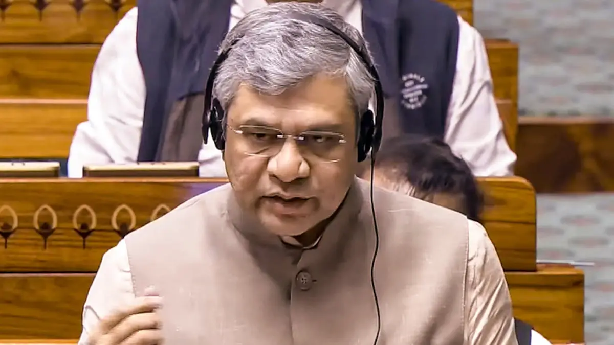 Online Gaming Bill: আপনিও কি আছে অনলাইন বেটিং অ্যাপে আশক্ত? তাহলে কেন্দ্রের নয়া আইন সমস্যায় ফেলবে আপনাকেও