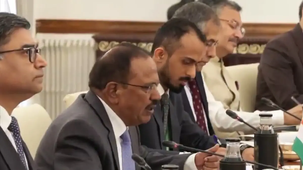 India-China: চিনের বিদেশ মন্ত্রী ওয়াং ইয়ের সঙ্গে অজিত দোভালের বিশেষ সাক্ষাৎকার, দেখুন ভিডিও