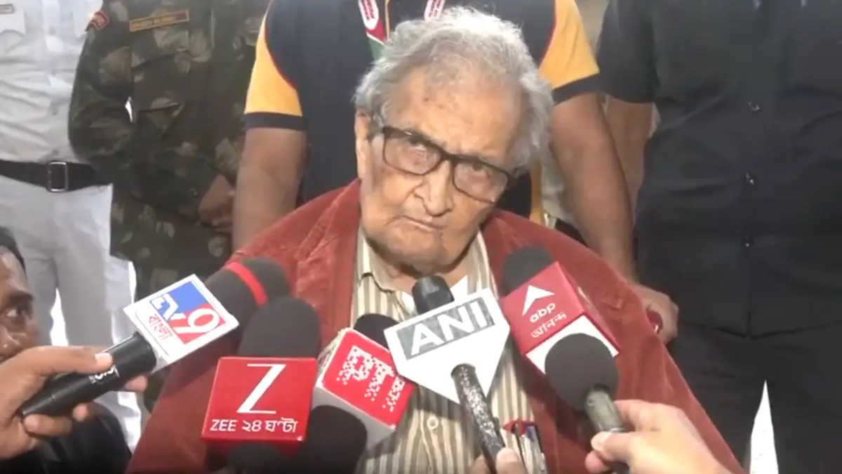 Amartya Sen: সমাজের উন্নয়নের জন্য অনেক মানুষের ক্ষতির প্রয়োজন নেই, এসআইআর নিয়ে মন্তব্য অমর্ত্য সেনের