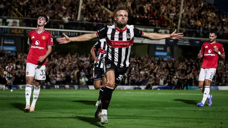 Manchester United: লজ্জার হার! কারাবাও লিগে চতুর্থ ডিভিশনের দল গ্রিমসবি টাউনের কাছে হারল ম্যানচেস্টার ইউনাইটেড