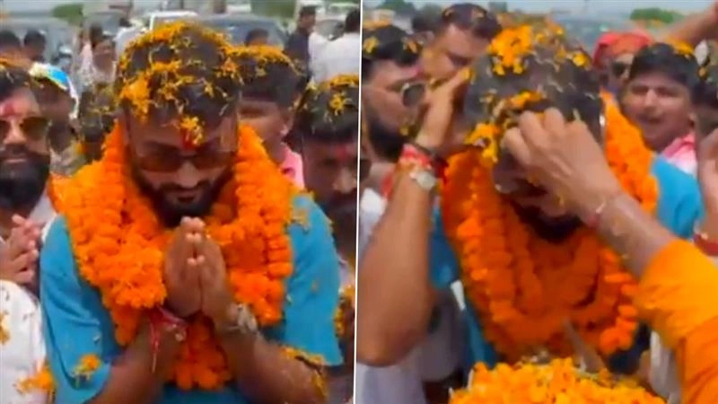 Akash Deep Video: ইংল্যান্ডের বিরুদ্ধে দুর্দান্ত সিরিজের পর ফুলের বৃষ্টিতে ঘরে ফিরলেন আকাশ দীপ, দেখুন ভাইরাল ভিডিও