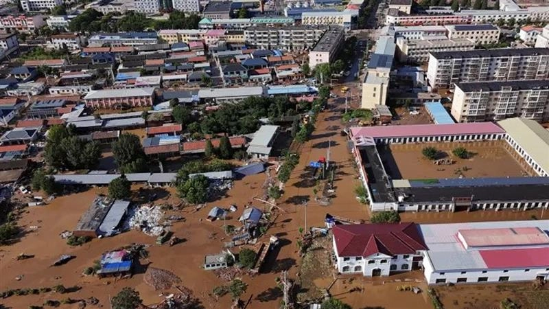 China Floods: চিনে ভয়াবহ বন্যায় ১০ জন নিহত, ৩৩ জন নিখোঁজ