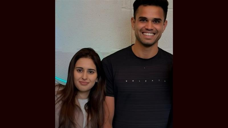 Arjun Tendulkar Engagement: সানিয়া চান্দোকের সঙ্গে চুপিচুপি বাগদান সারলেন সচিন পুত্র অর্জুন তেন্ডুলকর, জানুন কে সে?