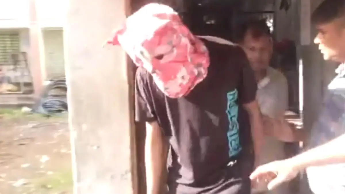 Basirhat: বসিরহাটে শ্বশুরবাড়ি, সেই সুযোগেই চোরাপথে চলত অবাধ যাতায়াত, গ্রেফতার বাংলাদেশি পুলিশ আধিকারিক