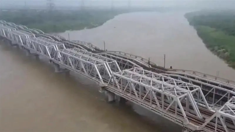 Yamuna River Water Level Rise: বিপদসীমার কাছাকাছি প্রবাহিত হচ্ছে যমুনা নদী, দিল্লির নীচু এলাকা প্লাবিত হওয়ার আশঙ্কা (দেখুন ভিডিও)