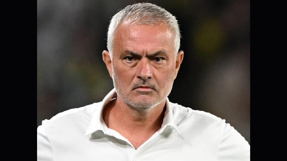 José Mourinho: ৬ ম্যাচ পরেই কোচ মরিনহোকে তাড়াল ফেনারবাহাচে