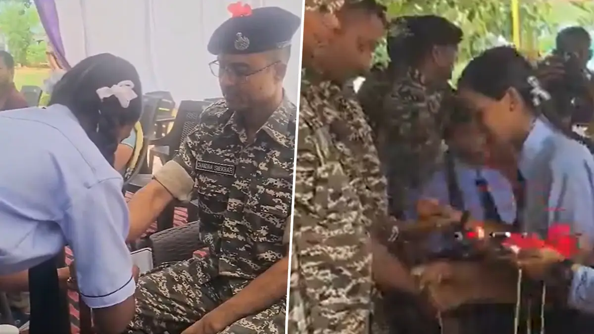 Raksha Bandhan 2025: মাওবাদী এলাকায় সুরক্ষা দিচ্ছে প্রতিনিয়ত, ছত্তিশগড়ে জওয়ানদের হাতে রাখি পড়াল স্কুলছাত্রীরা