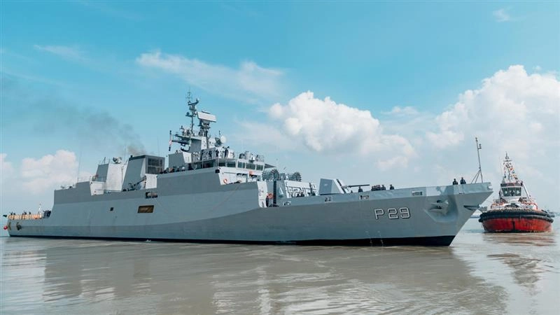 Indian Naval Ship Kadmatt: তিনদিনের ইন্দোনেশিয়া সফর সফলভাবে সম্পন্ন করল ভারতীয় নৌ-বাহিনীর জাহাজ কাদমার্ট