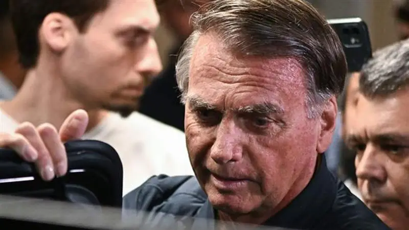 Ex-President Bolsonaro Under House Arrest: ২০২২ সালের নির্বাচনে ষড়যন্ত্র করার অভিযোগ,ব্রাজিলের প্রাক্তন প্রেসিডেন্ট জাইর বোলসোনারোকে গৃহবন্দি করার নির্দেশ দিল ব্রাজিলের সুপ্রিম কোর্ট