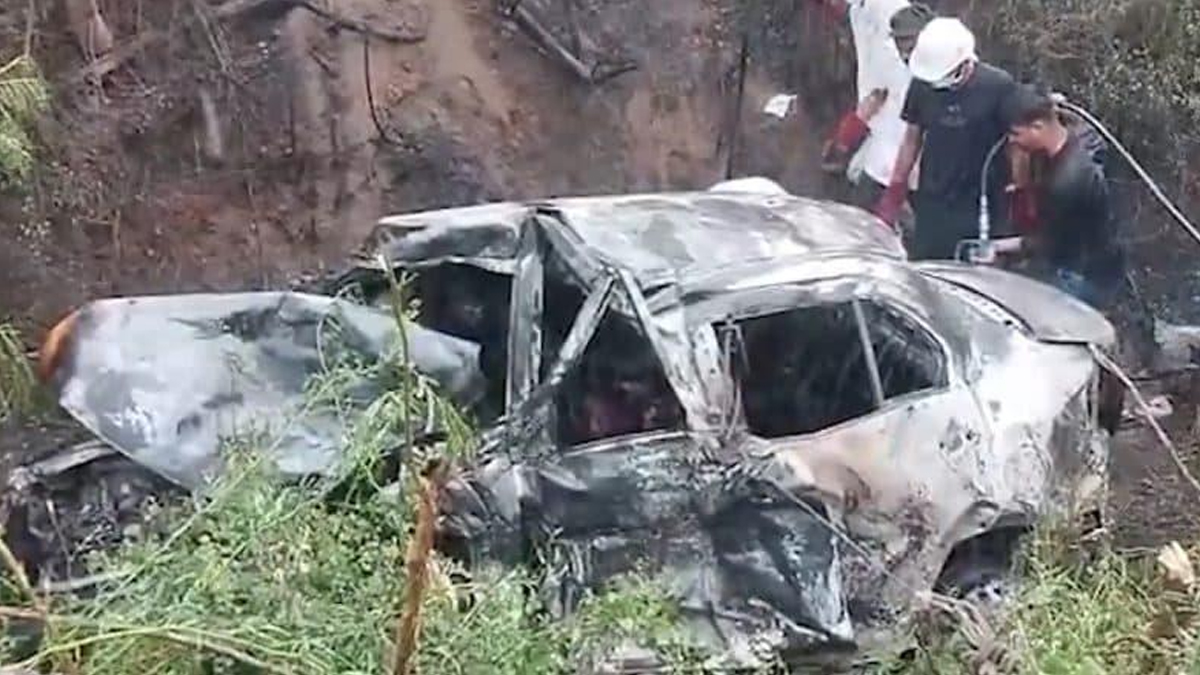 Accident In Gujarat: সুইফ্ট-এসইউভির সংঘর্ষের জেরে অগ্নিদগ্ধ হয়ে মৃত্যু ৮ যাত্রীর