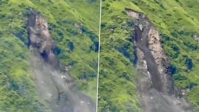 Uttarakhand Disaster: টানা বৃষ্টির পর উত্তরাখণ্ডের চামোলিতে ভয়াবহ পাথর ধস, সম্পূর্ণ বন্ধ বদ্রীনাথ জাতীয় সড়ক