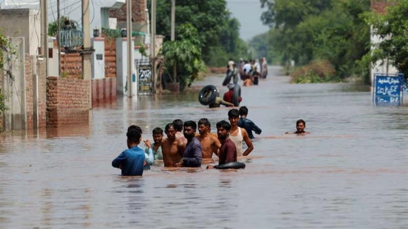 Pakistan Floods: পাকিস্তানে ভয়াবহ বন্যা, লক্ষ লক্ষ মানুষের জীবন বিপন্ন