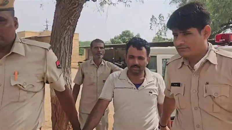 Pakistani Spy Arrested: দেশের অন্দরেই লুকিয়ে 'শত্রু ', আর্মি ক্যান্টিন থেকে গ্রেফতার পাক গুপ্তচর