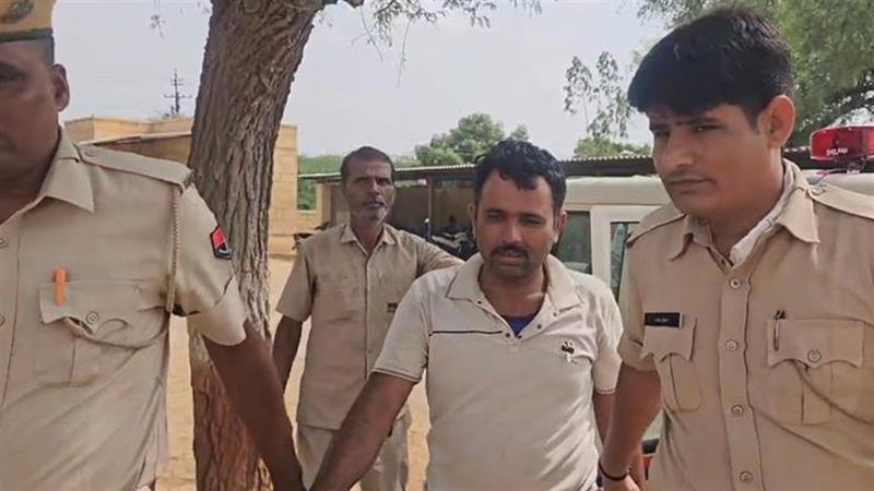 Pakistani Spy Arrested: দেশের অন্দরেই লুকিয়ে 'শত্রু ', আর্মি ক্যান্টিন থেকে গ্রেফতার পাক গুপ্তচর