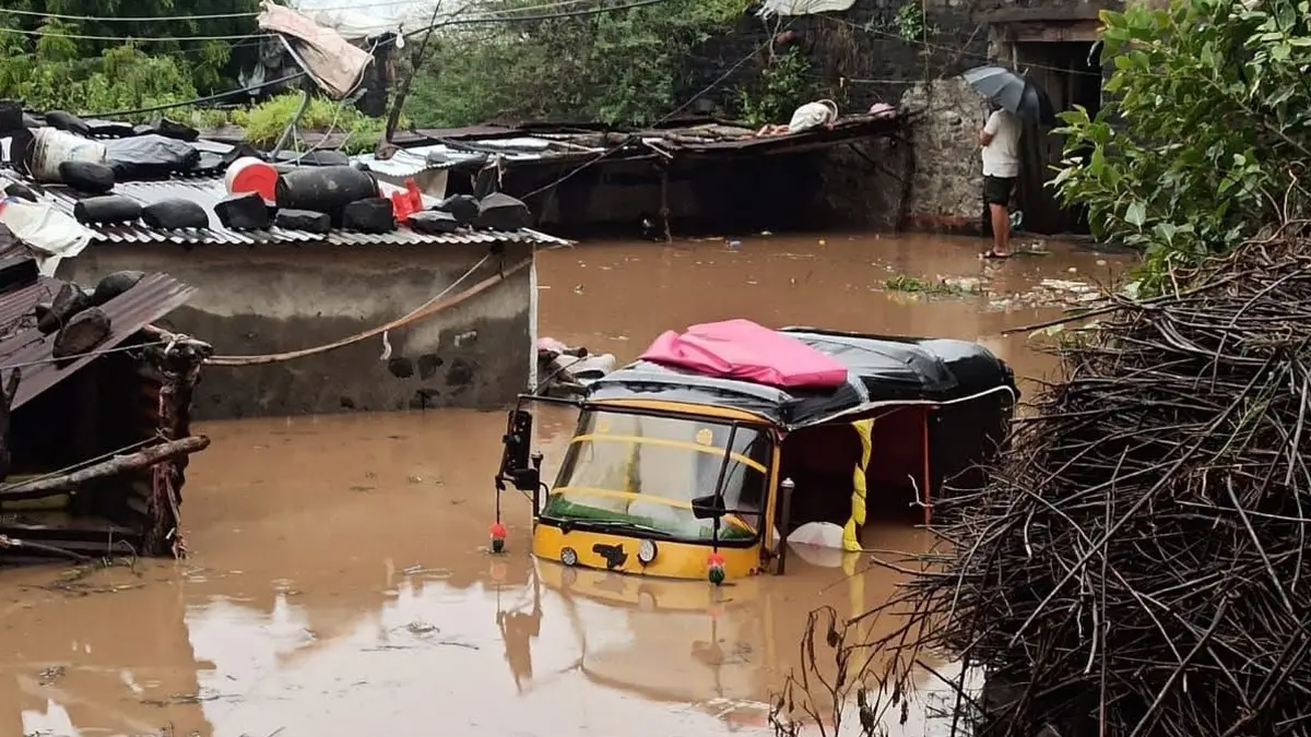Maharashtra Rain Disaster Video: মহারাষ্ট্রে 'মহাপ্রলয়'? জলের নীচে গোটা নান্দেড়, ৮ জনের মৃত্যু, ৫০টি গরু মরল জলের তোড়ে দেখুন ভিডিয়ো