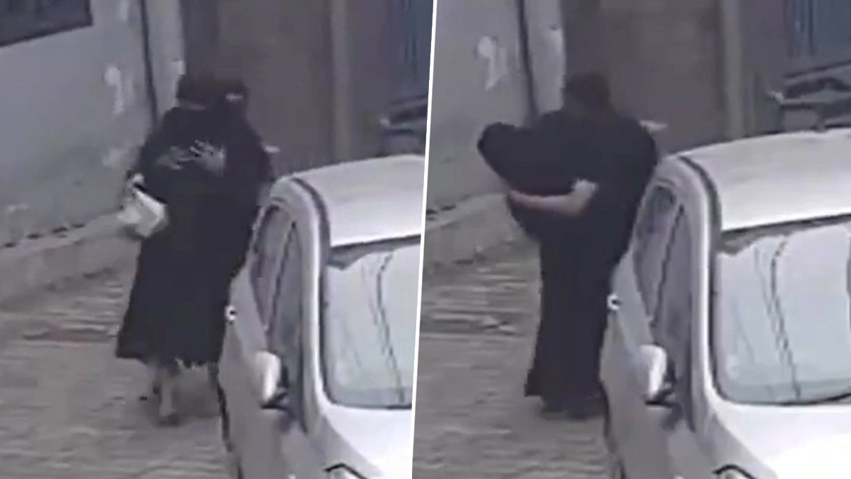 Man Who Sexually Harassed Woman, Arrested: অতর্কিতে মহিলার স্তন চেপে ধরে চূড়ান্ত অসভ্যতামি, এনকাউন্টারে পায়ে গুলি করে যুবককে ধরল পুলিশ, দেখুন ভিডিয়ো